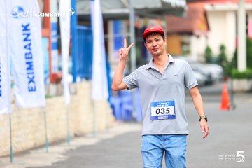 Photo HO CHI MINH CITY NIGHT RUN EXIMBANK 2026 - 97563af4746a76315afabf4515ab3c20.jpg