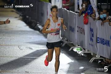 Photo HO CHI MINH CITY NIGHT RUN EXIMBANK 2026 - 975a568521b8b517264afec70327a692.jpg