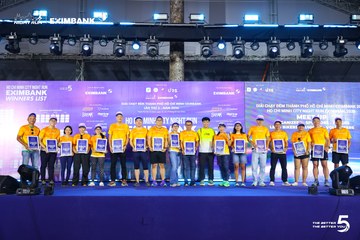 Photo HO CHI MINH CITY NIGHT RUN EXIMBANK 2026 - 978cead47d0afc005fff1b63766e0808.jpg