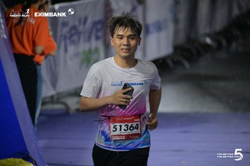 Photo HO CHI MINH CITY NIGHT RUN EXIMBANK 2026 - 979dcdf8123265bea2594538a209c6ea.jpg