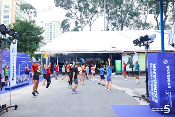 Photo HO CHI MINH CITY NIGHT RUN EXIMBANK 2026 - 988038351a5c4d64231186351a1fc55c.jpg
