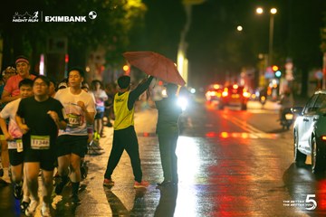 Photo HO CHI MINH CITY NIGHT RUN EXIMBANK 2026 - 99333168270b7fa1cded8a493e412165.jpg