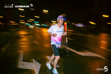 Photo HO CHI MINH CITY NIGHT RUN EXIMBANK 2026 - 99a058ccddef9370d7eb52d3a8375db9.jpg