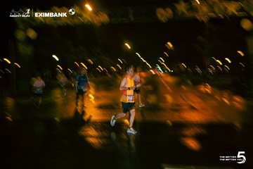 Ảnh sự kiện HO CHI MINH CITY NIGHT RUN EXIMBANK 2026 - 9a330cdfe8a7e4112363e9a7ea223bf1.jpg