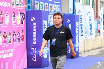 Photo HO CHI MINH CITY NIGHT RUN EXIMBANK 2026 - 9acc685b242ae09f7ada95c796908aea.jpg
