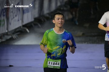 Photo HO CHI MINH CITY NIGHT RUN EXIMBANK 2026 - 9bf368cad2984675704a7e94492405d7.jpg