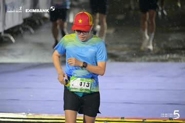 Photo HO CHI MINH CITY NIGHT RUN EXIMBANK 2026 - 9c677313580ecc7f0a2b8feb0a478add.jpg