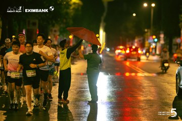 Photo HO CHI MINH CITY NIGHT RUN EXIMBANK 2026 - 9d2ddbf21231ee9e5b1ff8976d036f35.jpg