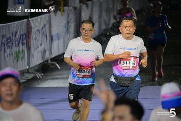 Photo HO CHI MINH CITY NIGHT RUN EXIMBANK 2026 - 9ddb4c006a0bdb70cb80ec571212fb58.jpg