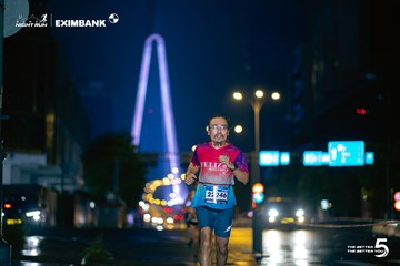 Ảnh sự kiện HO CHI MINH CITY NIGHT RUN EXIMBANK 2026 - 9e244fe324f0a37f9e19cc317a5c722c.jpg