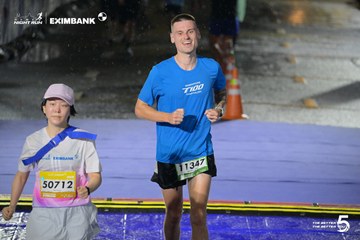 Photo HO CHI MINH CITY NIGHT RUN EXIMBANK 2026 - 9ecf2b9e4ae27d14c82ff579c467ee63.jpg