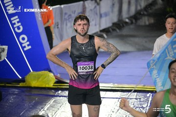 Photo HO CHI MINH CITY NIGHT RUN EXIMBANK 2026 - 9ed00c7524556222604f5cbbbb88772f.jpg