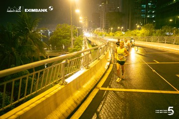 Photo HO CHI MINH CITY NIGHT RUN EXIMBANK 2026 - 9feb6980f24e3c0d02d63982524323ed.jpg