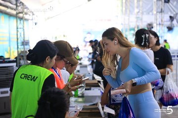 Photo HO CHI MINH CITY NIGHT RUN EXIMBANK 2026 - a10fd3c1a9fdc1521383ee4edf91c98f.jpg