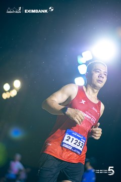 Ảnh sự kiện HO CHI MINH CITY NIGHT RUN EXIMBANK 2026 - a1e7182659da49d807a5d4337ccad15a.jpg