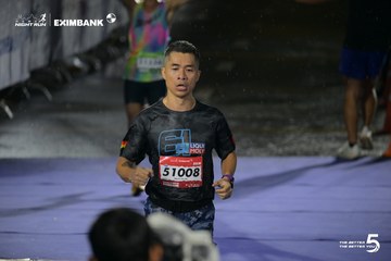 Photo HO CHI MINH CITY NIGHT RUN EXIMBANK 2026 - a495fe5673c0425a8a15eb5c5d38361f.jpg