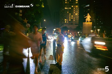 Photo HO CHI MINH CITY NIGHT RUN EXIMBANK 2026 - a5b0fae26a843d901f749f0633ff4ef3.jpg