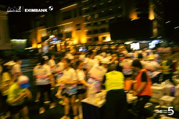 Photo HO CHI MINH CITY NIGHT RUN EXIMBANK 2026 - a5b91e7e705cd6d1faafb149aae55543.jpg