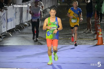 Photo HO CHI MINH CITY NIGHT RUN EXIMBANK 2026 - a6a40ddb9c80d5845d54ac18b90975bc.jpg