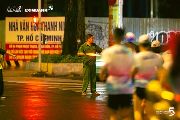 Photo HO CHI MINH CITY NIGHT RUN EXIMBANK 2026 - a6a57ddb4f2b530887ceb7f937a905ba.jpg
