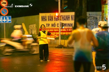 Photo HO CHI MINH CITY NIGHT RUN EXIMBANK 2026 - abb4e87ebfdd4d2c86eb9a2095537f0c.jpg