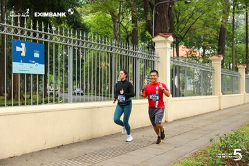 Photo HO CHI MINH CITY NIGHT RUN EXIMBANK 2026 - ad2a4141971be2b7e03a000e55646f28.jpg