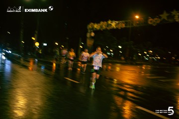 Photo HO CHI MINH CITY NIGHT RUN EXIMBANK 2026 - ad438062ce45ef846395ab45f8898a02.jpg
