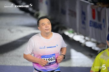 HO CHI MINH CITY NIGHT RUN EXIMBANK 2026 - Ảnh #4985611