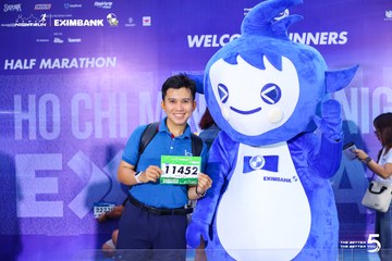 Photo HO CHI MINH CITY NIGHT RUN EXIMBANK 2026 - af887e18973f1f225a4570329bcde163.jpg