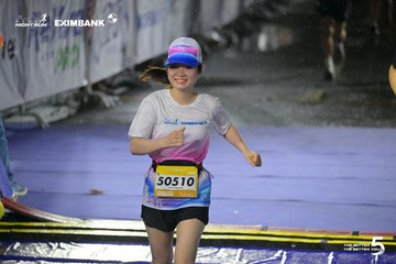 Photo HO CHI MINH CITY NIGHT RUN EXIMBANK 2026 - b071b0d5088715a8b470f123347686fb.jpg
