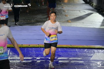 Photo HO CHI MINH CITY NIGHT RUN EXIMBANK 2026 - b1854185eec9c2a3b4d8e3085295b8b4.jpg