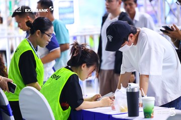 Photo HO CHI MINH CITY NIGHT RUN EXIMBANK 2026 - b22908d662560160fc6da1a223b70ce6.jpg