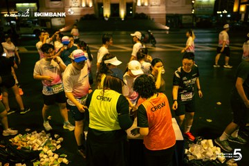 Photo HO CHI MINH CITY NIGHT RUN EXIMBANK 2026 - b24dfcb85a452d7bfc2bcb2b46905885.jpg