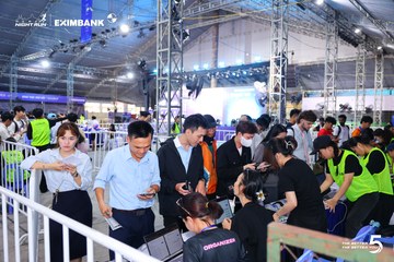 Photo HO CHI MINH CITY NIGHT RUN EXIMBANK 2026 - b34b37c6090e8a9b76302d28f75c5d2f.jpg