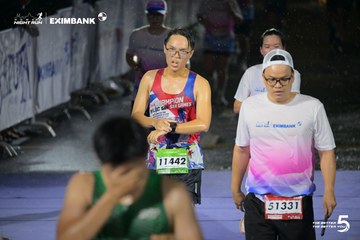 Photo HO CHI MINH CITY NIGHT RUN EXIMBANK 2026 - b3d7e913f599ed99d81bbab9a60e2771.jpg