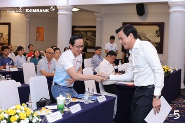 Photo HO CHI MINH CITY NIGHT RUN EXIMBANK 2026 - b3dde6bf7ffaadbc9f53983e2952ff6b.jpg