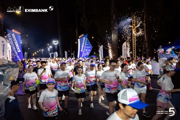 Ảnh sự kiện HO CHI MINH CITY NIGHT RUN EXIMBANK 2026 - b4ad89fda738f29d9f28d9ce13453127.jpg