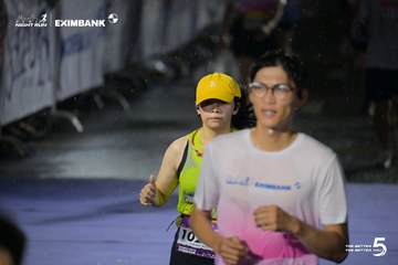 Photo HO CHI MINH CITY NIGHT RUN EXIMBANK 2026 - b50cec5f84139650bfe4ce4d0f33da54.jpg