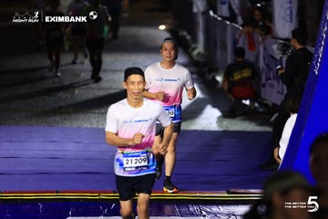 HO CHI MINH CITY NIGHT RUN EXIMBANK 2026 - Ảnh #4986384