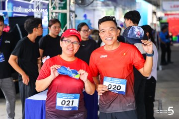 Photo HO CHI MINH CITY NIGHT RUN EXIMBANK 2026 - b64d3549a2626acbe11c230191a62fc6.jpg