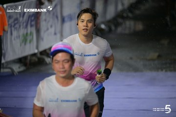 Photo HO CHI MINH CITY NIGHT RUN EXIMBANK 2026 - b6abd6919d9b9fc0869be189b478b8c9.jpg