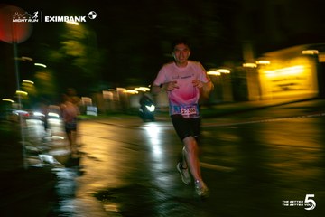 Photo HO CHI MINH CITY NIGHT RUN EXIMBANK 2026 - b930e9888a9be1bf479c8781f241b39a.jpg