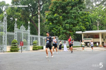 Photo HO CHI MINH CITY NIGHT RUN EXIMBANK 2026 - b96db6617f0f001a0a97870481bafa77.jpg
