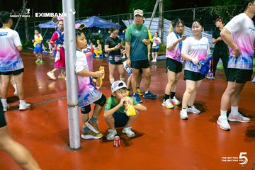 Photo HO CHI MINH CITY NIGHT RUN EXIMBANK 2026 - b993c4c92a7bfe033aa68ada57c9e8d3.jpg