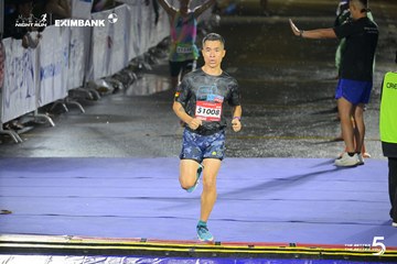 Photo HO CHI MINH CITY NIGHT RUN EXIMBANK 2026 - bb8fc57eebaeb3cd7b24237ce14aeac7.jpg