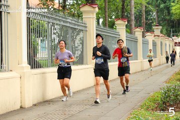 Photo HO CHI MINH CITY NIGHT RUN EXIMBANK 2026 - bc44375fa7ac98a3087caac9b7f054f1.jpg