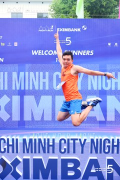 Photo HO CHI MINH CITY NIGHT RUN EXIMBANK 2026 - bc53f4550da43a7ce476c54949a7efbf.jpg