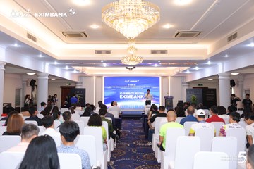 Photo HO CHI MINH CITY NIGHT RUN EXIMBANK 2026 - bca4bc60caac187d19f3556ce14d1e66.jpg