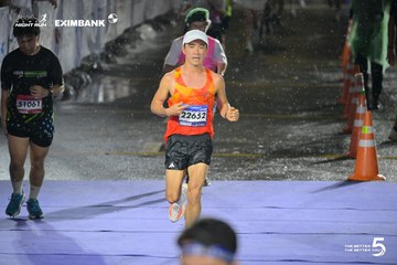 Photo HO CHI MINH CITY NIGHT RUN EXIMBANK 2026 - bd81a6bad7bf41f07303eb0386367247.jpg