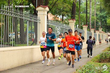 Photo HO CHI MINH CITY NIGHT RUN EXIMBANK 2026 - bdeb1daccaea67bf714636fd7180aed5.jpg